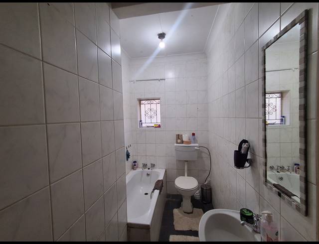 3 BEDROOM FREESTANDING FOR SALE IN IRENE PARK